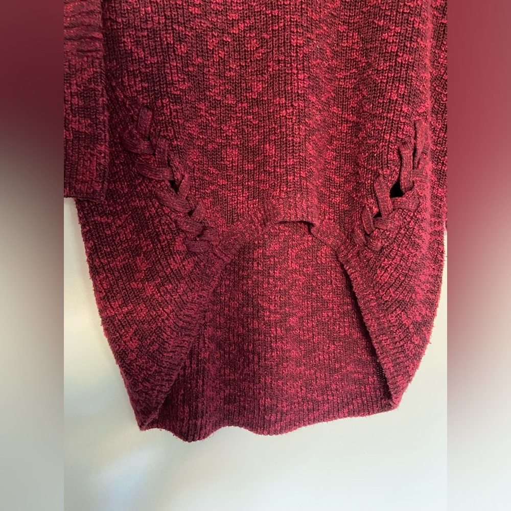 Express Sweater - Picture 5 of 8